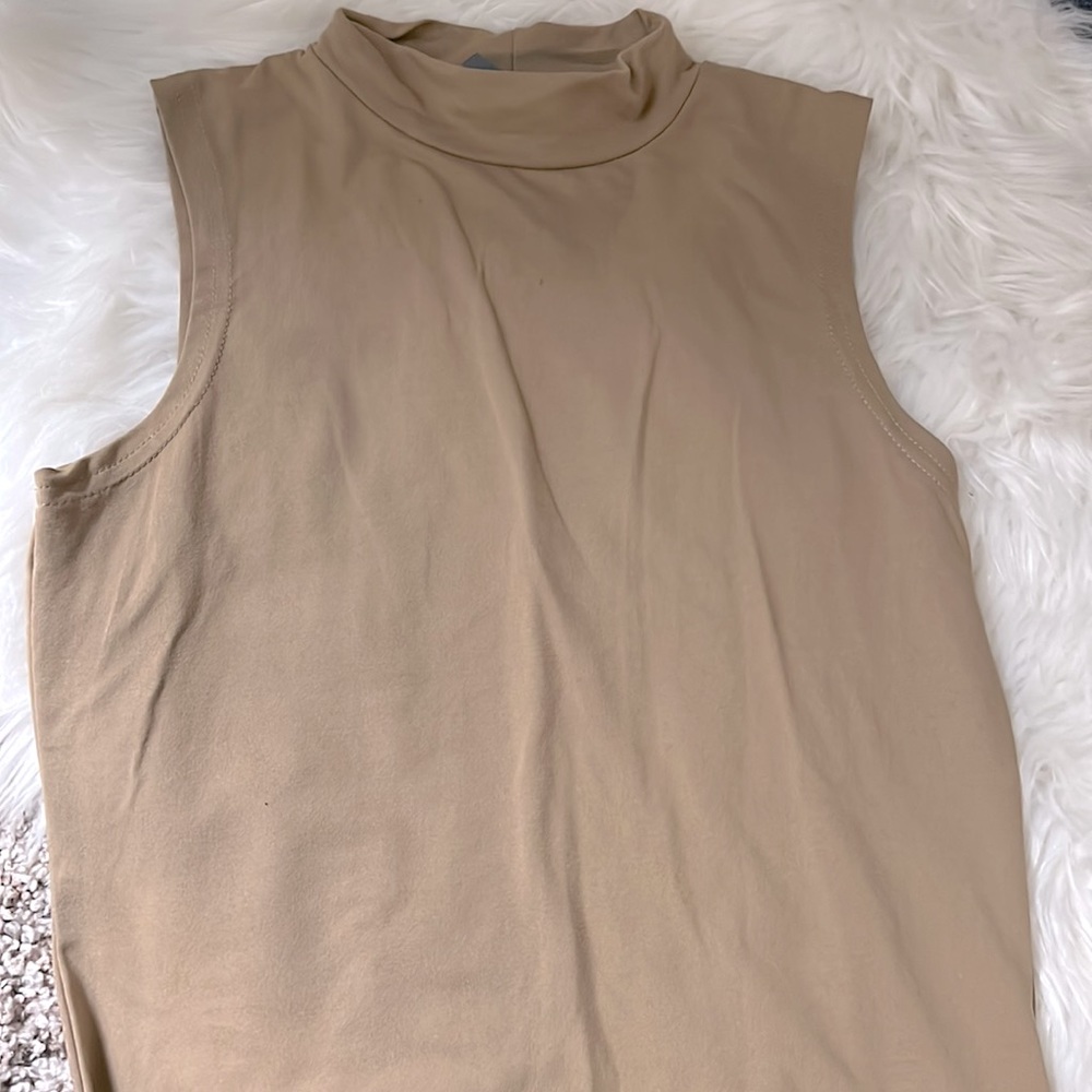 Mock neck tank - nude.